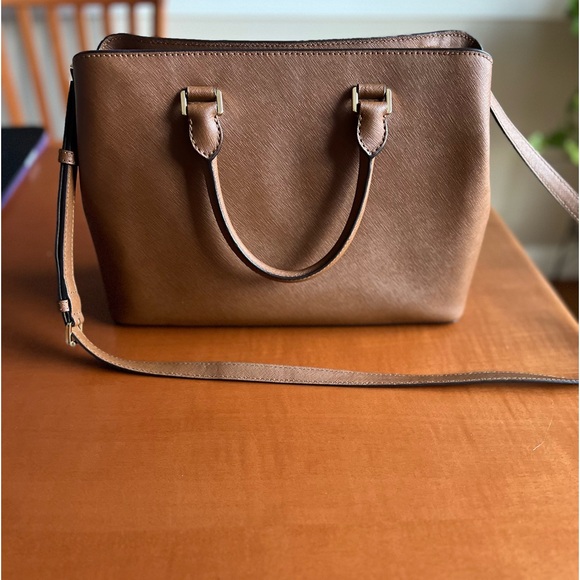Michael Kors Savannah Leather Tote - Picture 7 of 11